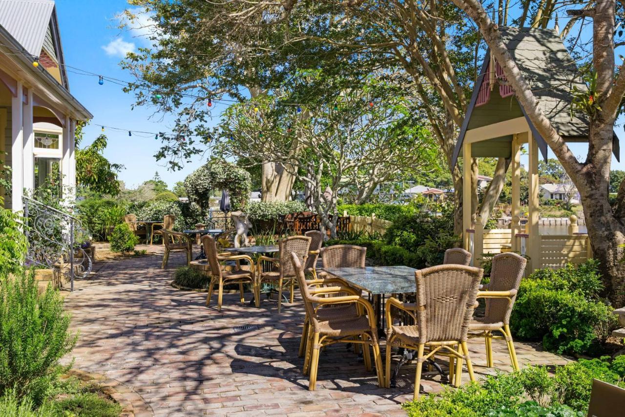 The Old Bank Gladstone Licensed Restaurant & Boutique Accommodation Hat Head ภายนอก รูปภาพ