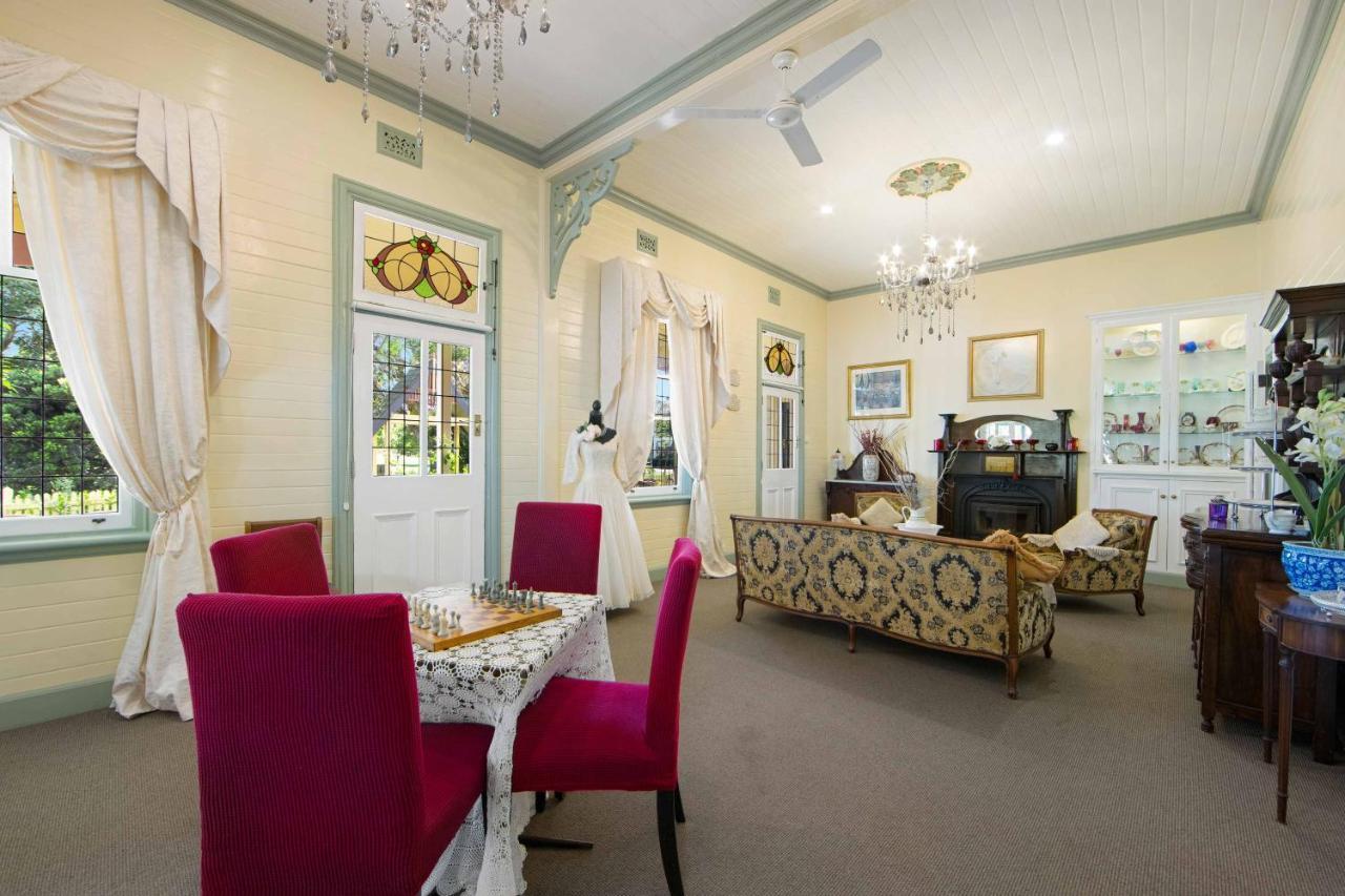 The Old Bank Gladstone Licensed Restaurant & Boutique Accommodation Hat Head ภายนอก รูปภาพ