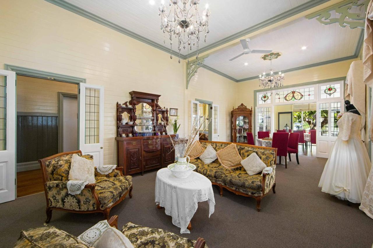 The Old Bank Gladstone Licensed Restaurant & Boutique Accommodation Hat Head ภายนอก รูปภาพ
