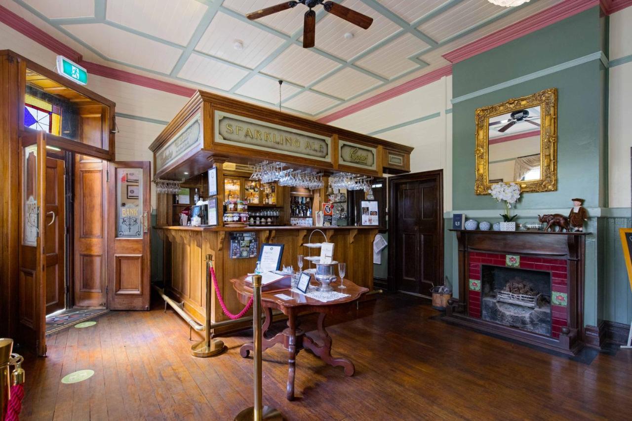 The Old Bank Gladstone Licensed Restaurant & Boutique Accommodation Hat Head ภายนอก รูปภาพ