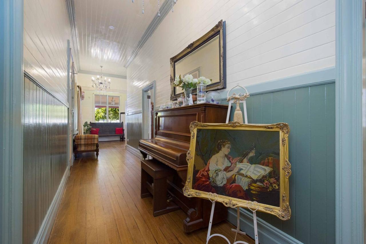 The Old Bank Gladstone Licensed Restaurant & Boutique Accommodation Hat Head ภายนอก รูปภาพ